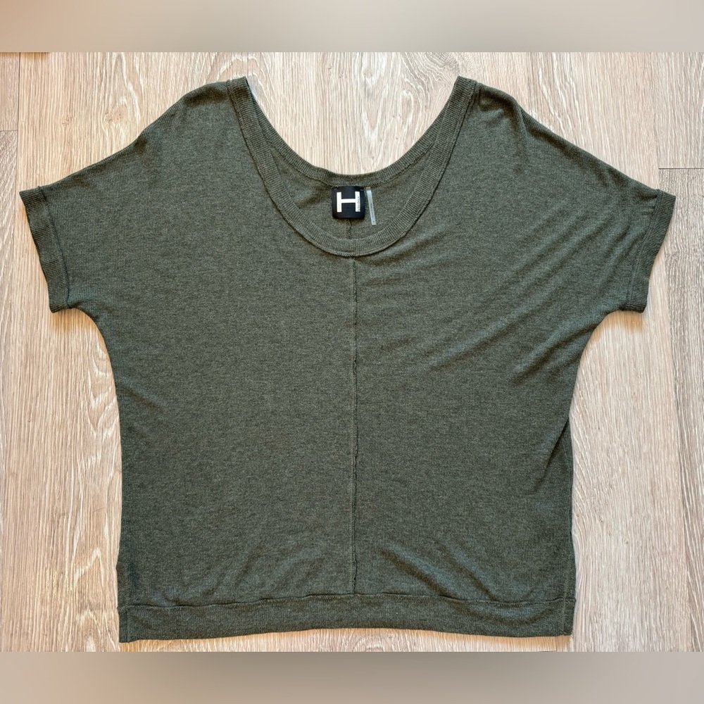 H by Bordeaux shirt, size Medium